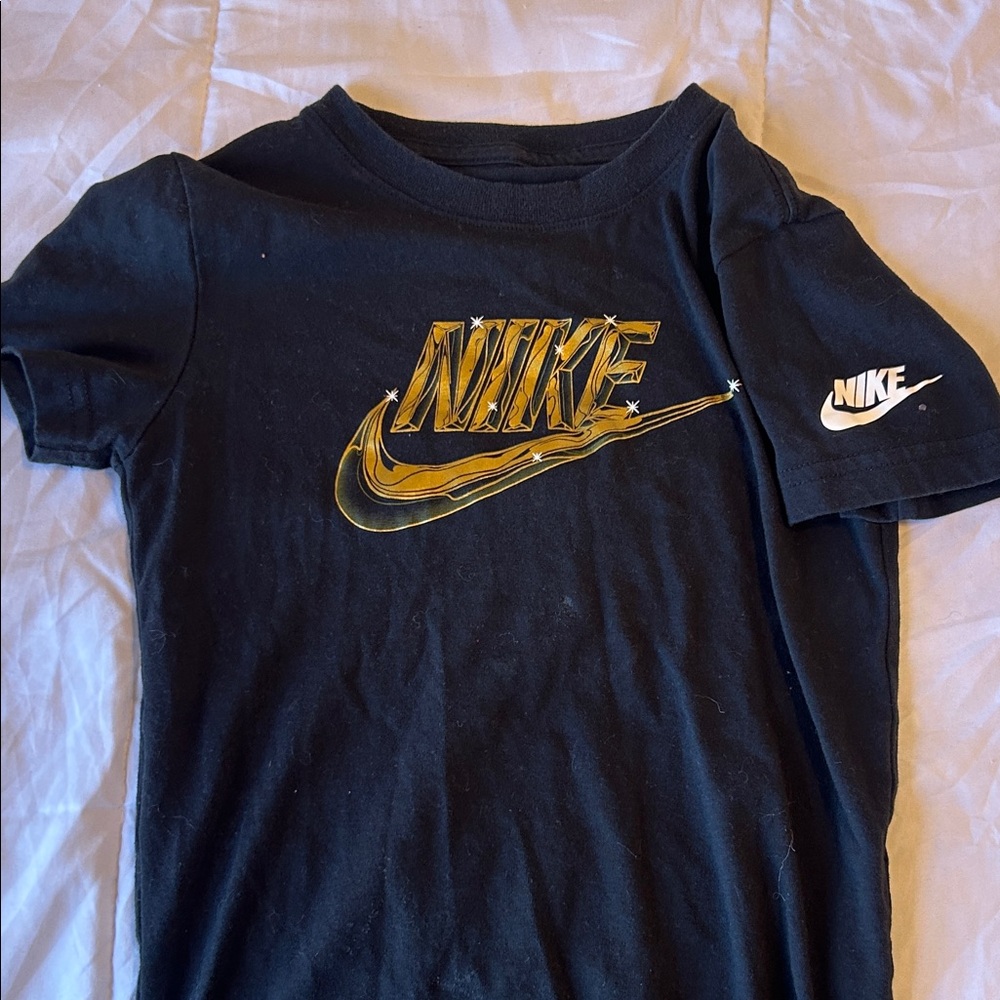 Nike Kids Black and Gold T-Shirt